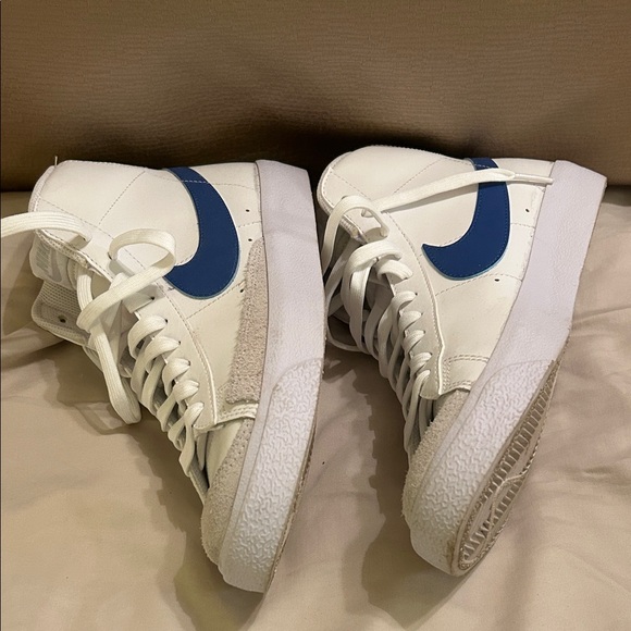 Nike White and Blue High-Tops - Picture 4 of 5